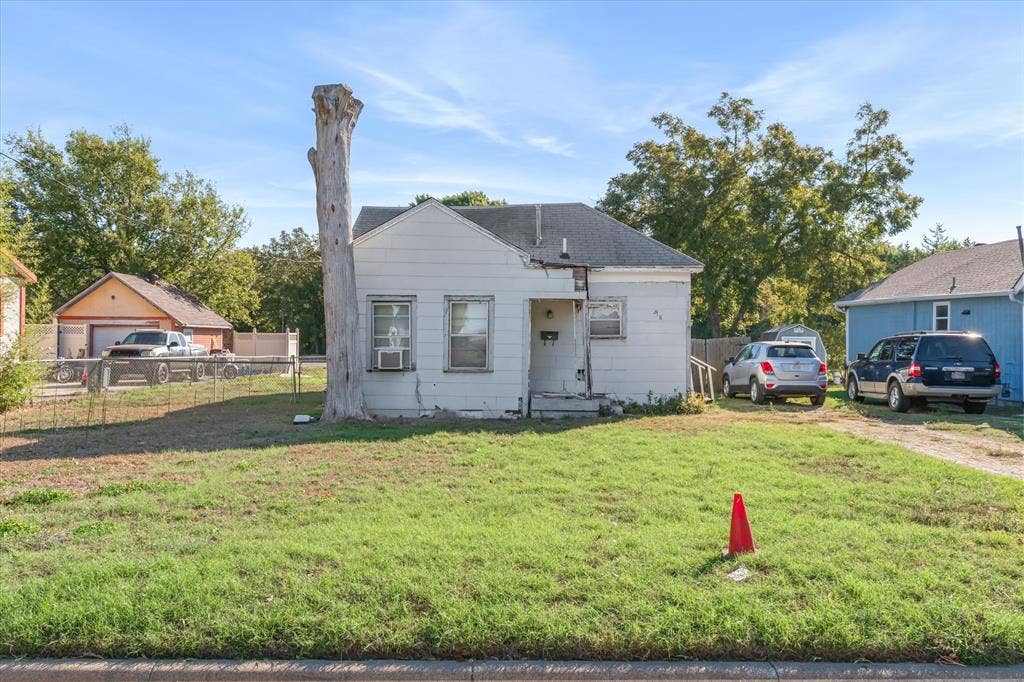 918 N Jefferson Street, Lancaster, TX 75146 918 N Jefferson Street, Lancaster, TX 75146