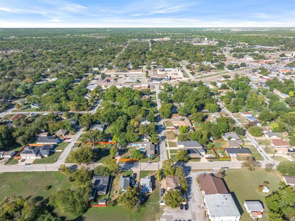 918 N Jefferson Street, Lancaster, TX 75146 918 N Jefferson Street, Lancaster, TX 75146