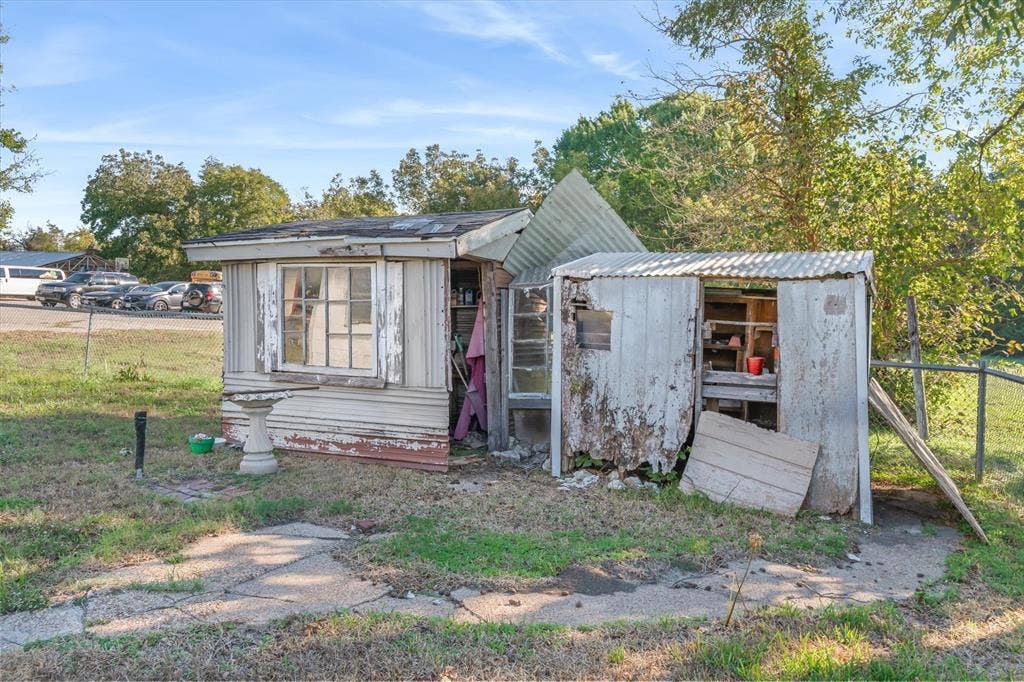 918 N Jefferson Street, Lancaster, TX 75146 918 N Jefferson Street, Lancaster, TX 75146