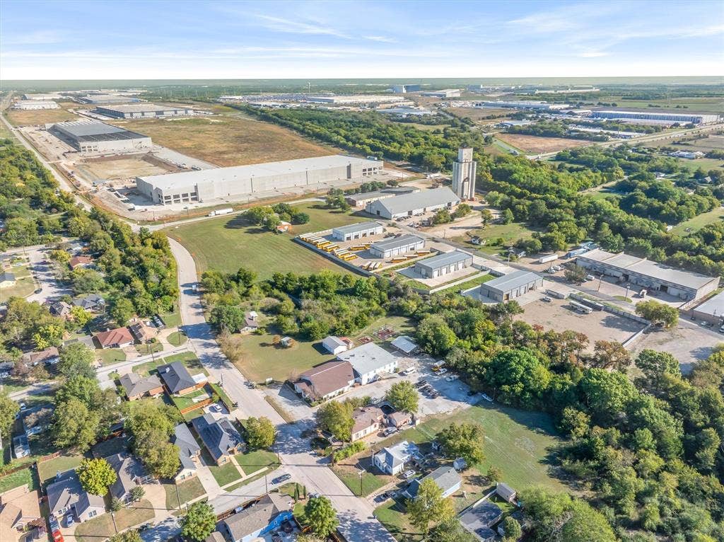 918 N Jefferson Street, Lancaster, TX 75146 918 N Jefferson Street, Lancaster, TX 75146