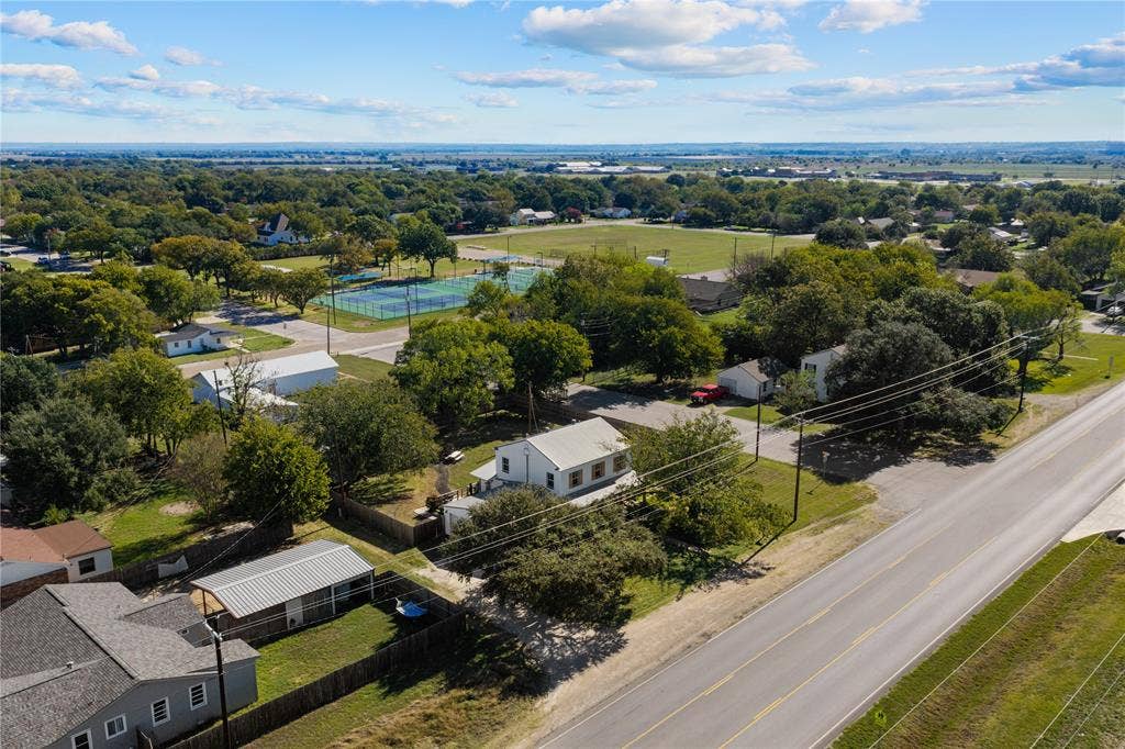608 Johnson Drive, McGregor, TX 76657