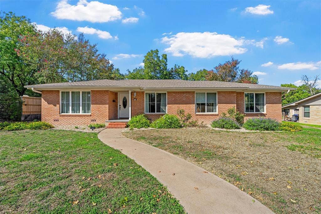 4217 Grim Avenue, Waco, TX 76710