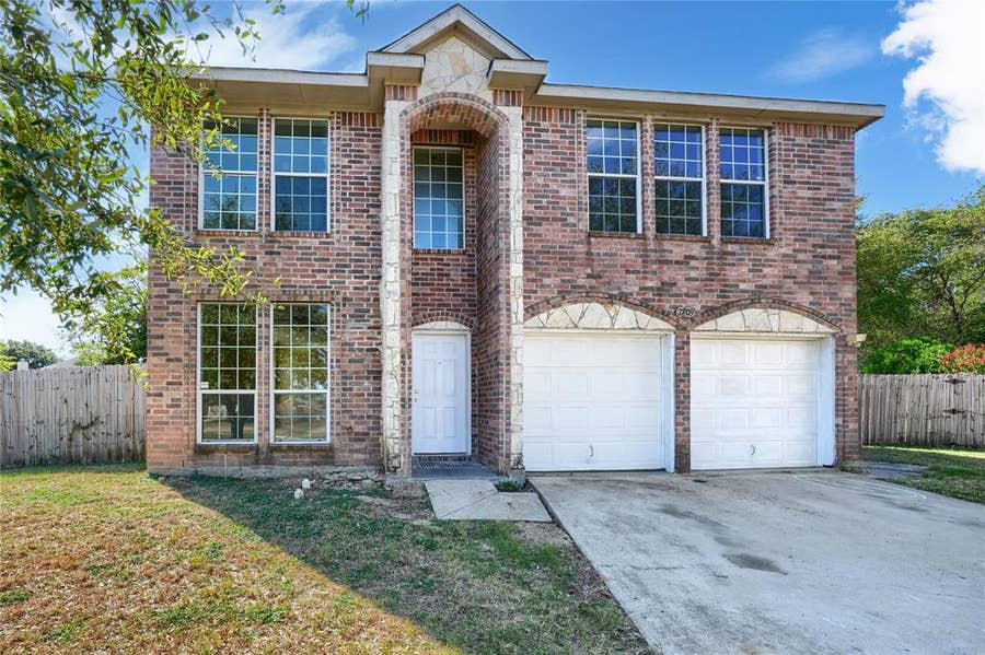 Property photo for 2709 Maci Court, Seagoville, TX
