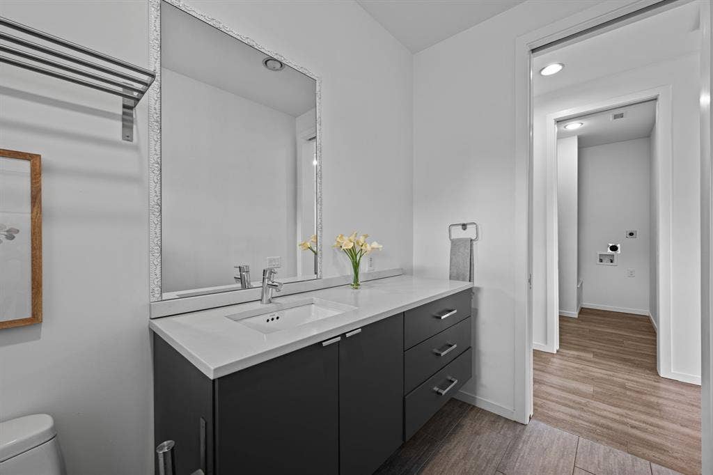 A dedicated full bath makes the guesthouse a comfortable retreat for extended stays or easily a rental for extra income.