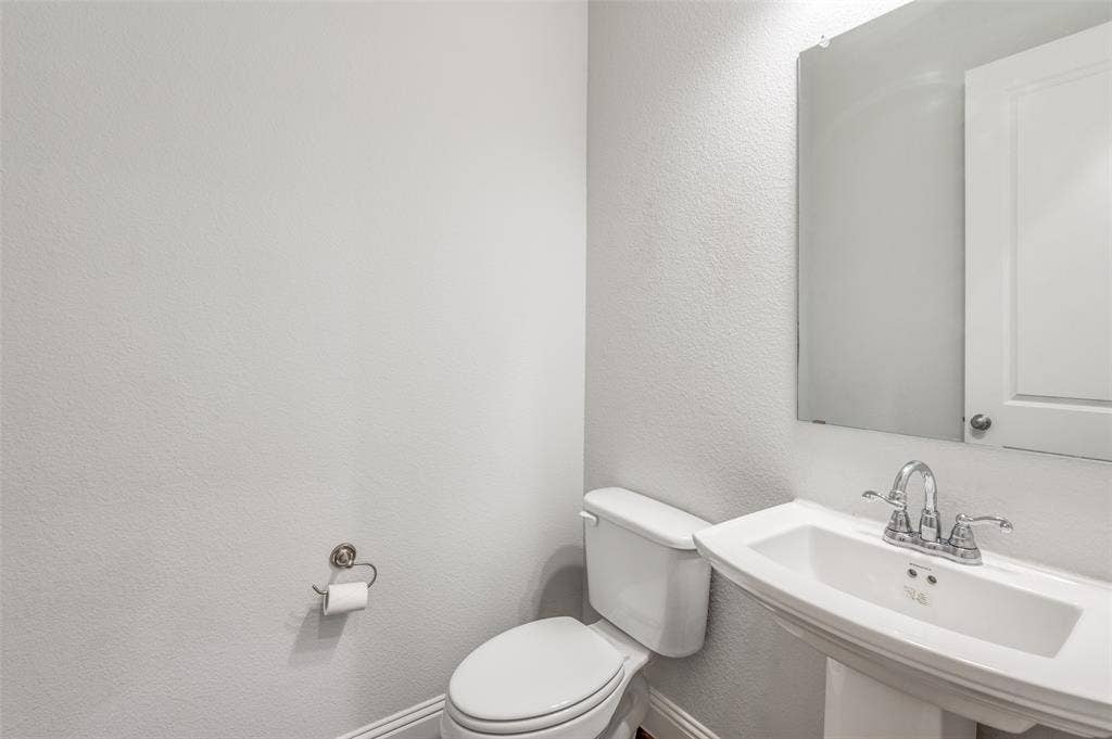 6134 Blythe Drive, Frisco, TX 75035 6134 Blythe Drive, Frisco, TX 75035