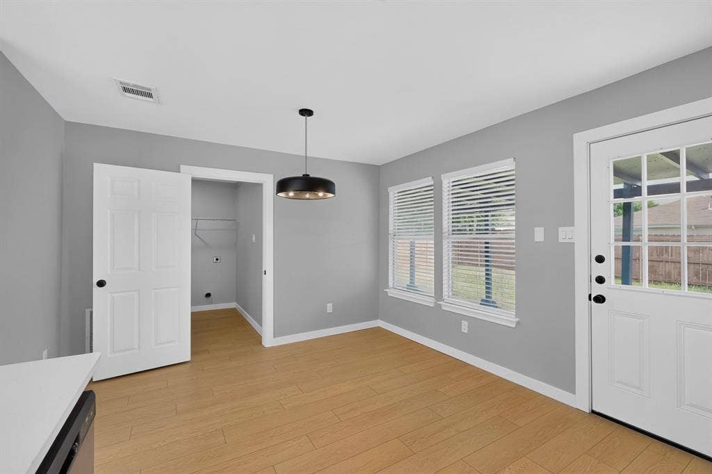 2616 Mountain View Drive, McKinney, TX 75071 2616 Mountain View Drive, McKinney, TX 75071