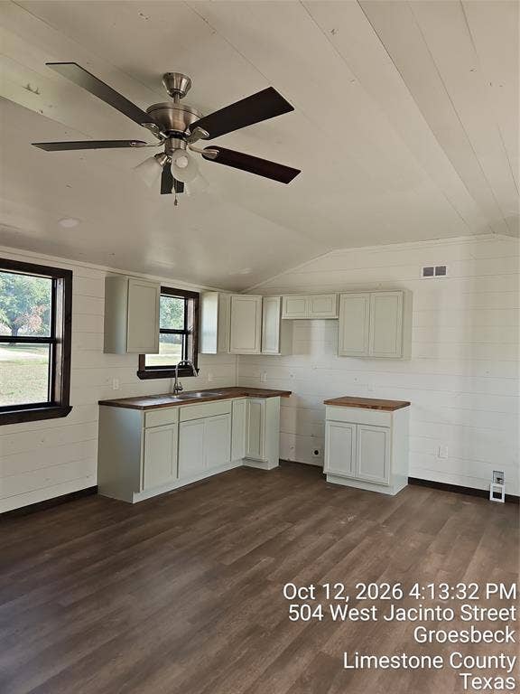 Property photo for 507 W Sabine Street, Groesbeck, TX
