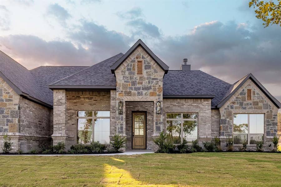 Property photo for 121 Prairie Winds Drive, Poolville, TX