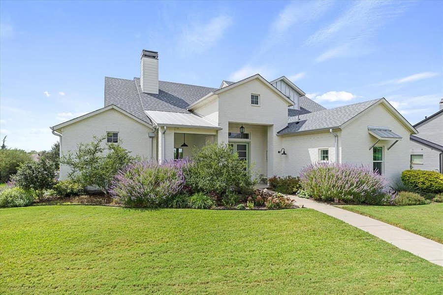 Property photo for 225 Bristol Court, Heath, TX