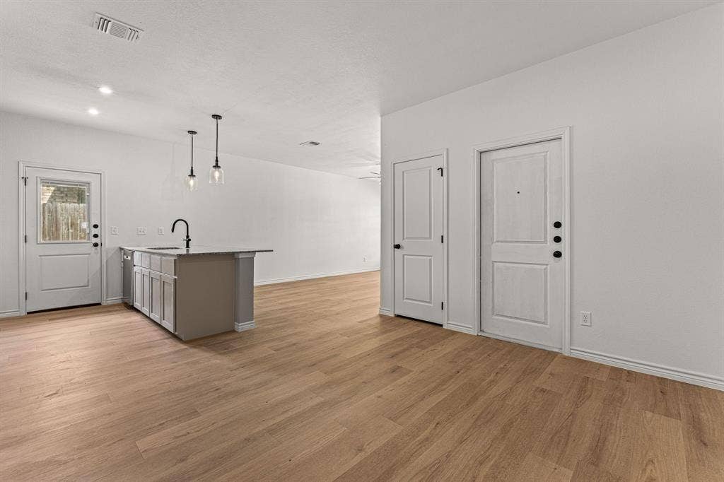 202 Dolphin Drive, Temple, TX 76501 202 Dolphin Drive, Temple, TX 76501
