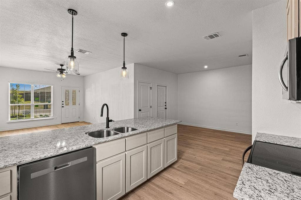 202 Dolphin Drive, Temple, TX 76501 202 Dolphin Drive, Temple, TX 76501