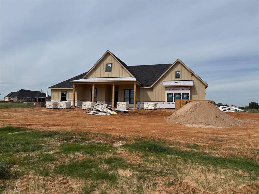 Property photo for 155 Daggett Drive, Decatur, TX