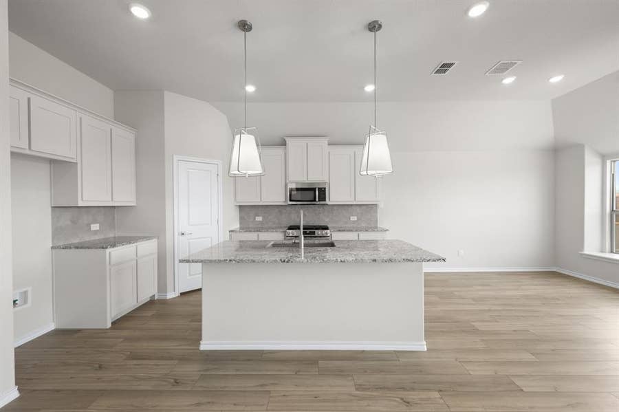 Property photo for 1104 Stonehaven Lane, Crowley, TX