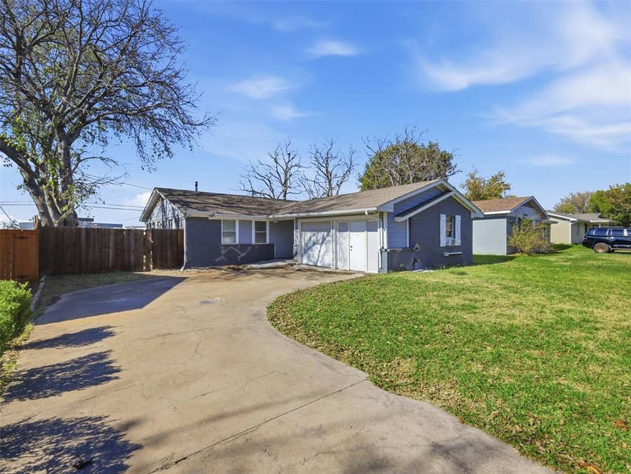 Property photo for 1002 Mardi Gras Lane, Wylie, TX
