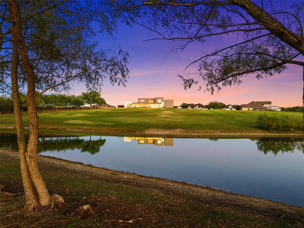 356 Bold Springs Court, West, TX 76691 View from back "park" area of property with uncapped possibilities.