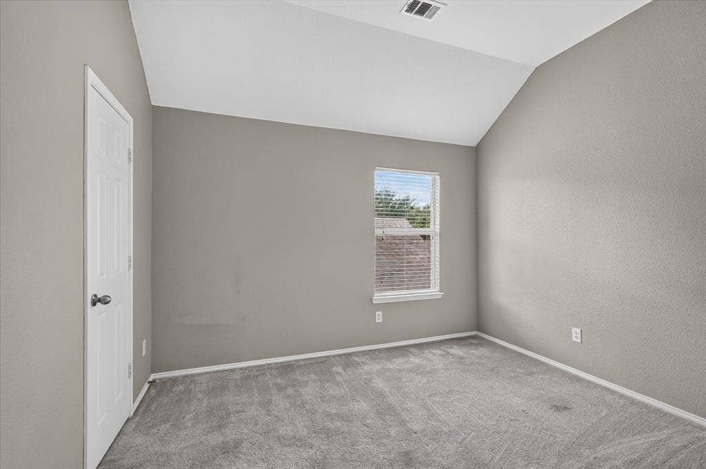 424 Castle Street, DeSoto, TX 75115