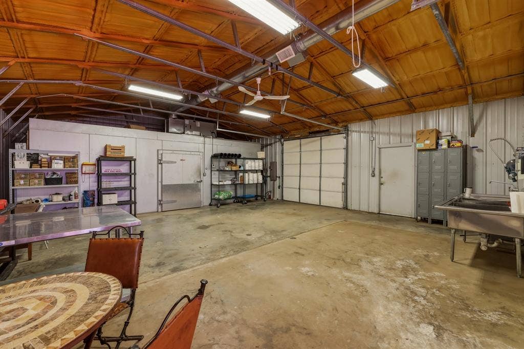 16420 County Road 356, Winona, TX 75792