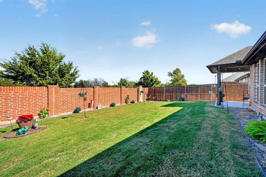 813 Mildren Lane, Fate, TX 75087