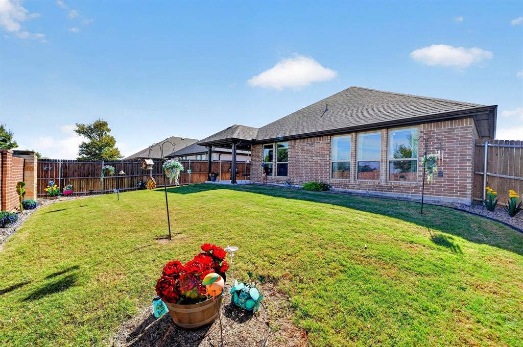 813 Mildren Lane, Fate, TX 75087