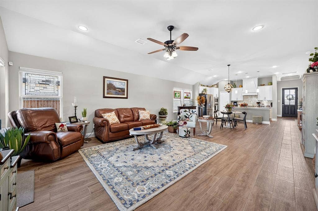 813 Mildren Lane, Fate, TX 75087