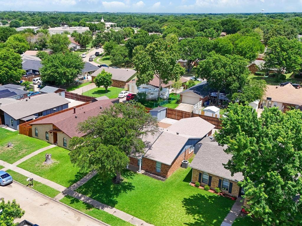 7232 Long Canyon Trail, Dallas, TX 75249 7232 Long Canyon Trail, Dallas, TX 75249