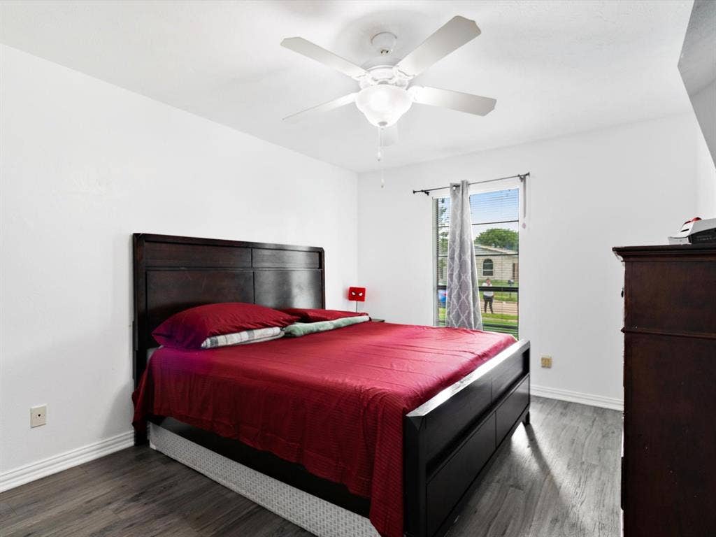 7232 Long Canyon Trail, Dallas, TX 75249 7232 Long Canyon Trail, Dallas, TX 75249