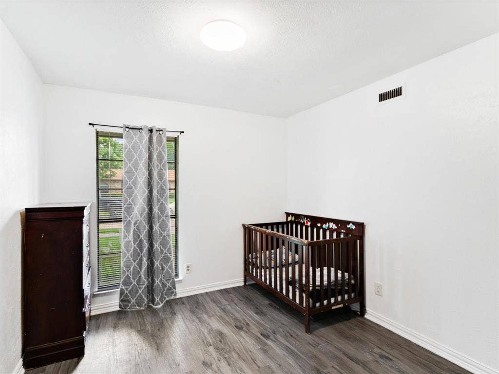 7232 Long Canyon Trail, Dallas, TX 75249 7232 Long Canyon Trail, Dallas, TX 75249