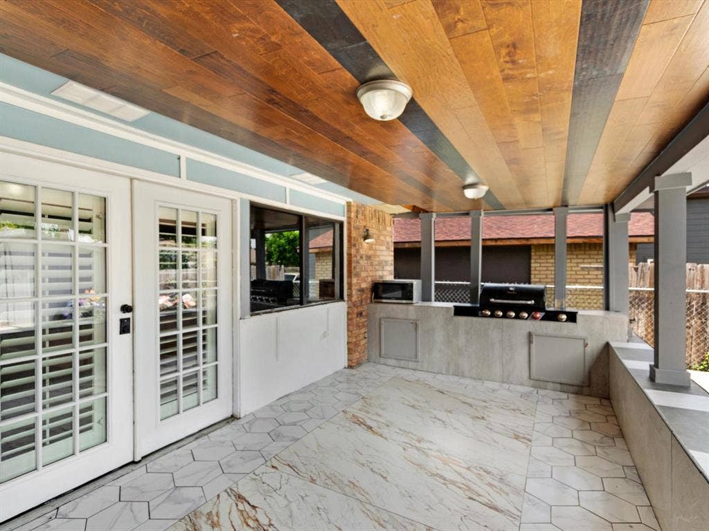 7232 Long Canyon Trail, Dallas, TX 75249 7232 Long Canyon Trail, Dallas, TX 75249