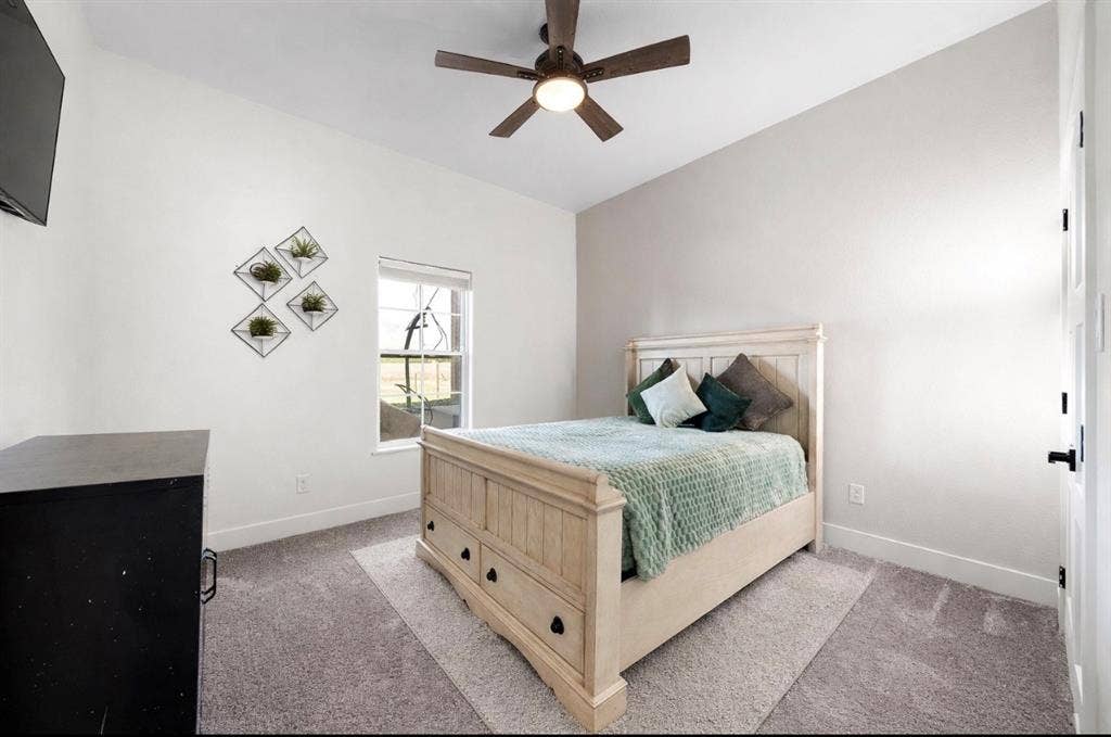 4886 County Road 1037, Celeste, TX 75426