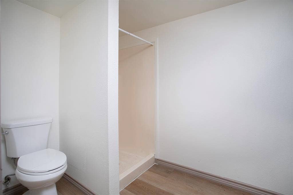 431 Lone Star Lane, Hideaway, TX 75771 Downstairs bath