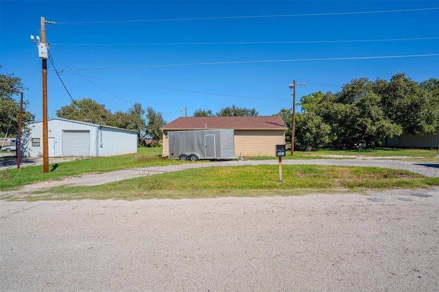 Property photo for 201 Granbury Court, Granbury, TX