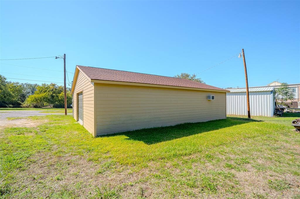 201 Granbury Court, Granbury, TX 76049 201 Granbury Court, Granbury, TX 76049
