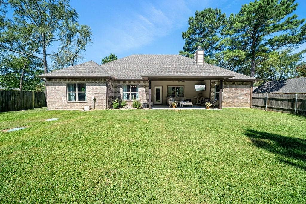 21375 Neely Drive, Flint, TX 75762