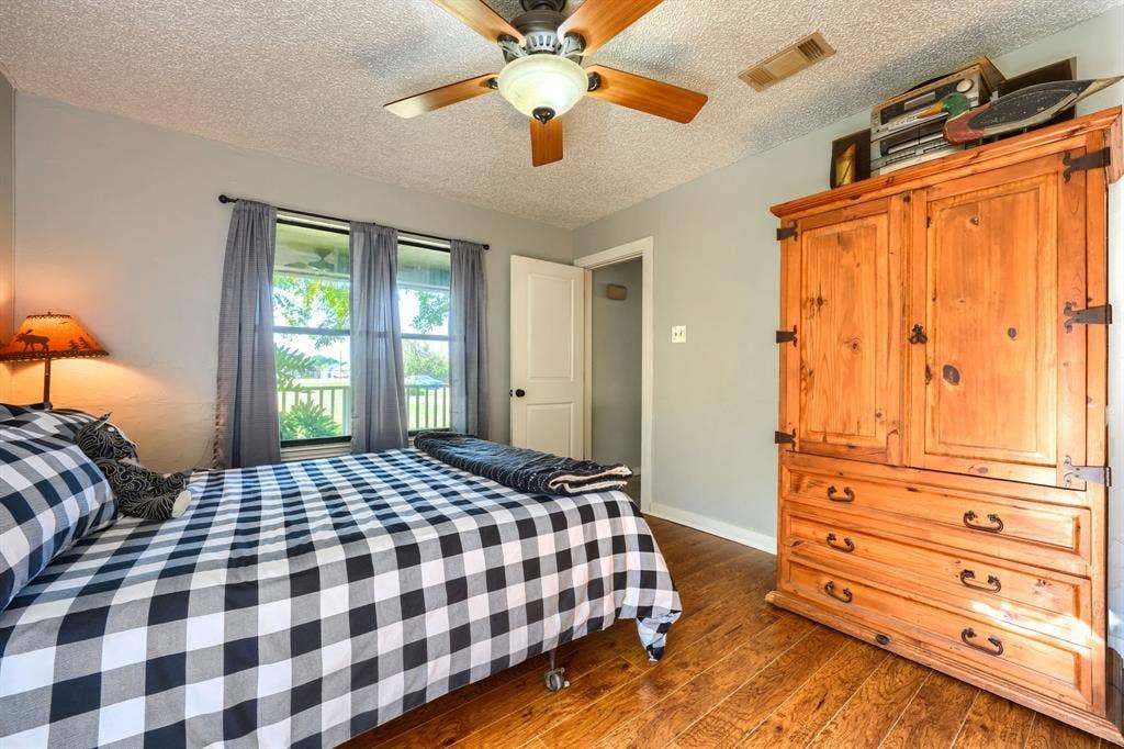 1495 Fm 36 N, Farmersville, TX 75442 Primary bedroom