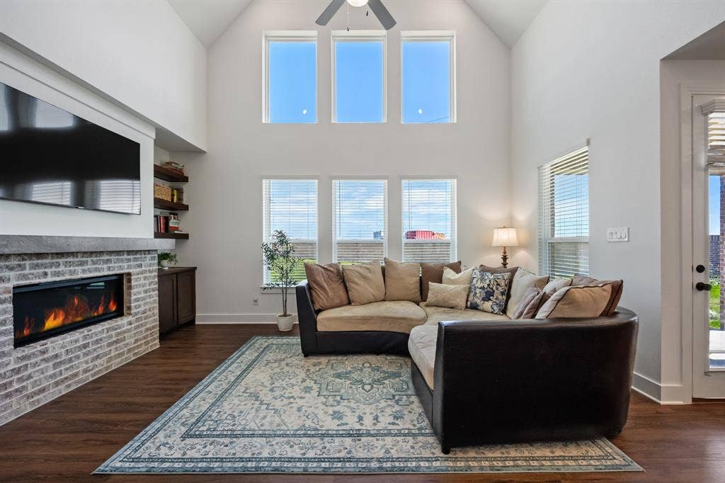 2403 Carpano Lane, McLendon Chisholm, TX 75032 2403 Carpano Lane, McLendon Chisholm, TX 75032
