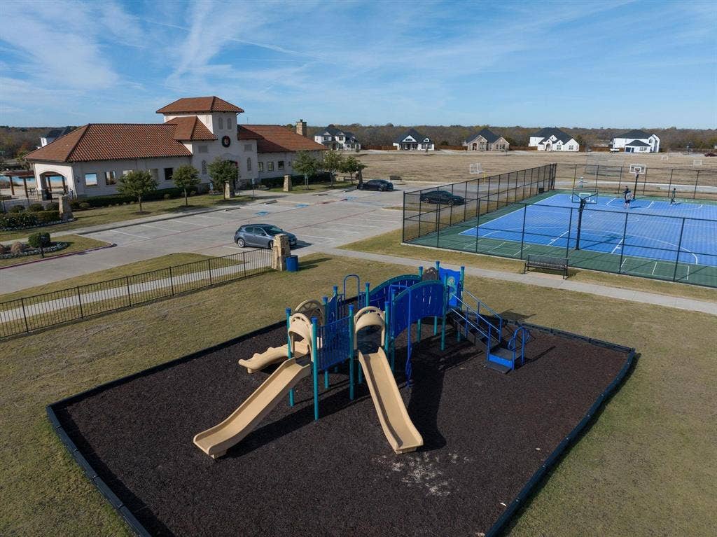 2403 Carpano Lane, McLendon Chisholm, TX 75032 2403 Carpano Lane, McLendon Chisholm, TX 75032