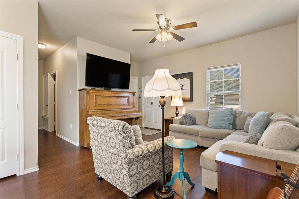17367 Stacy Street, Lindale, TX 75771 17367 Stacy Street, Lindale, TX 75771