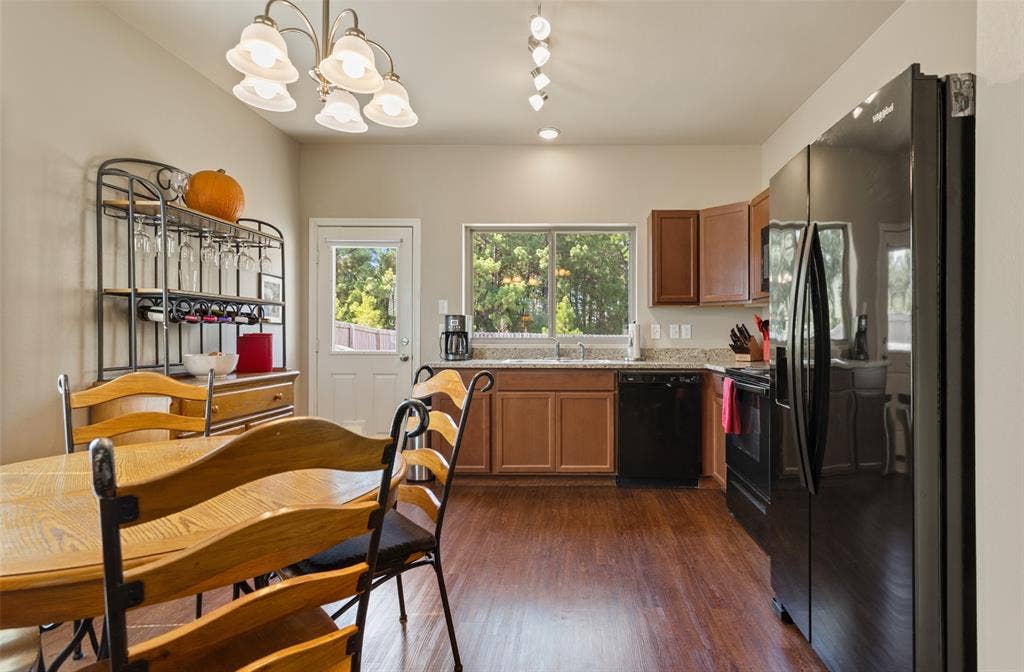 17367 Stacy Street, Lindale, TX 75771 17367 Stacy Street, Lindale, TX 75771