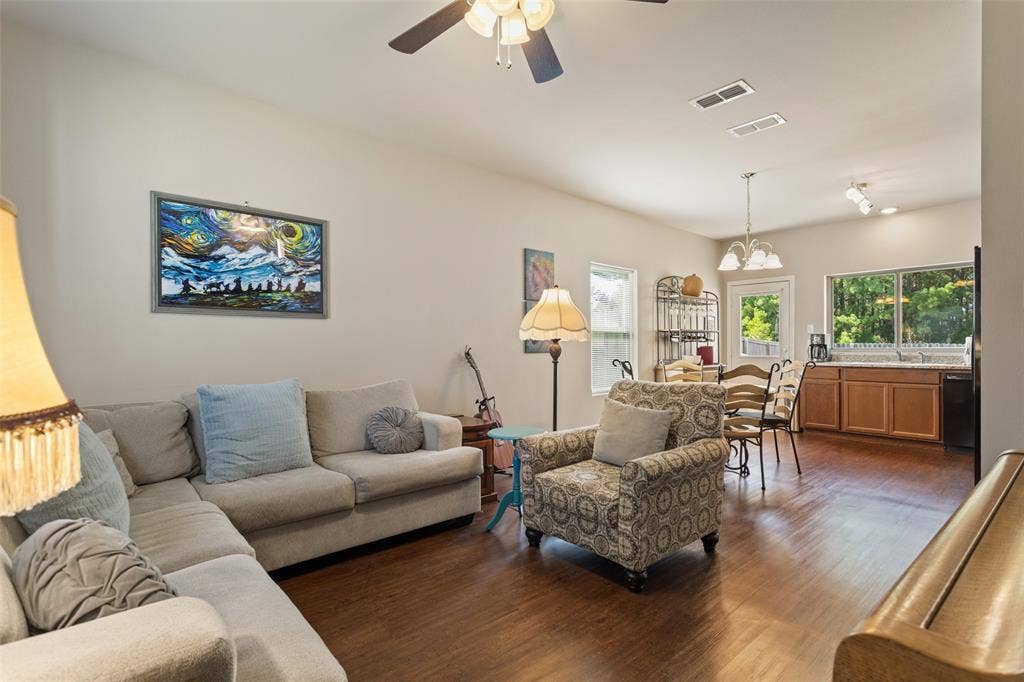 17367 Stacy Street, Lindale, TX 75771 17367 Stacy Street, Lindale, TX 75771