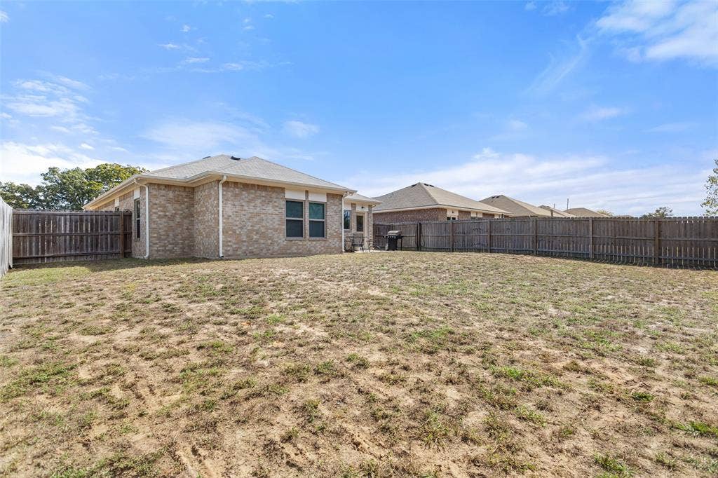 17367 Stacy Street, Lindale, TX 75771 17367 Stacy Street, Lindale, TX 75771