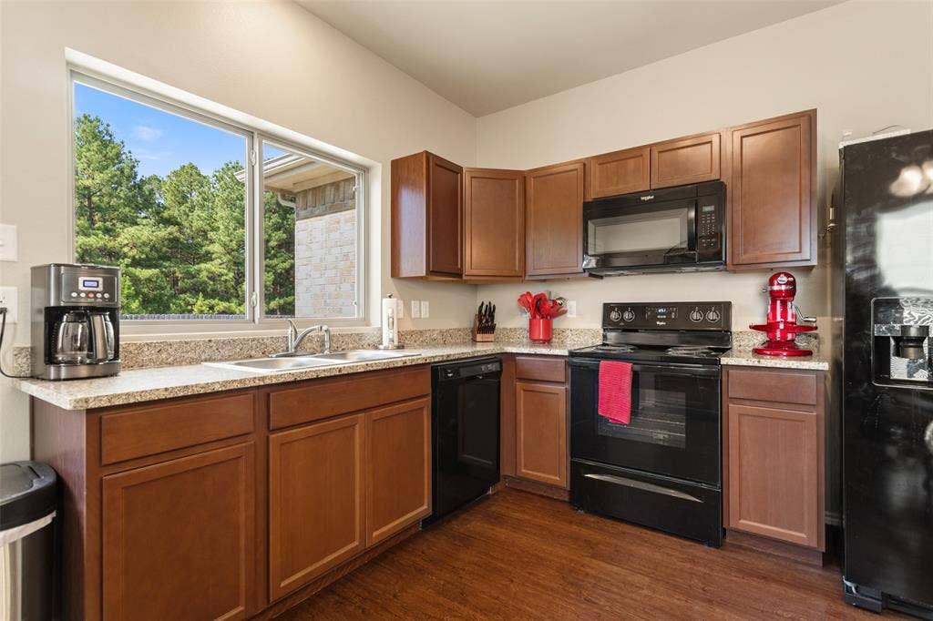 17367 Stacy Street, Lindale, TX 75771 17367 Stacy Street, Lindale, TX 75771