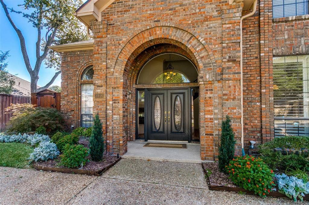 3916 Cross Bend Road, Plano, TX 75023