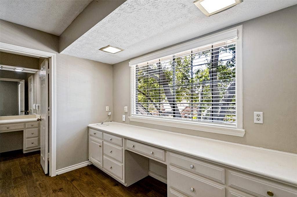 3916 Cross Bend Road, Plano, TX 75023