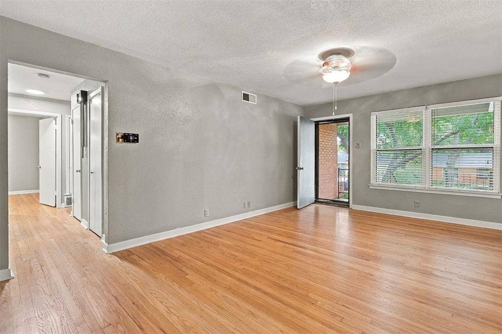 1233 Fair Oaks Drive, Irving, TX 75060 1233 Fair Oaks Drive, Irving, TX 75060