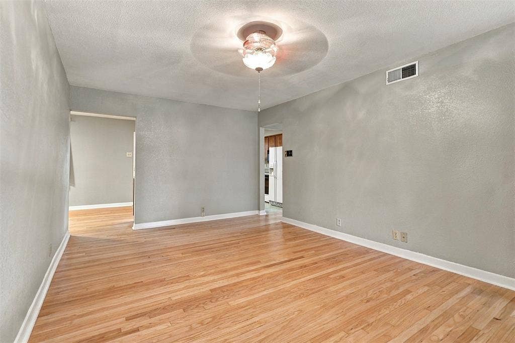 1233 Fair Oaks Drive, Irving, TX 75060 1233 Fair Oaks Drive, Irving, TX 75060