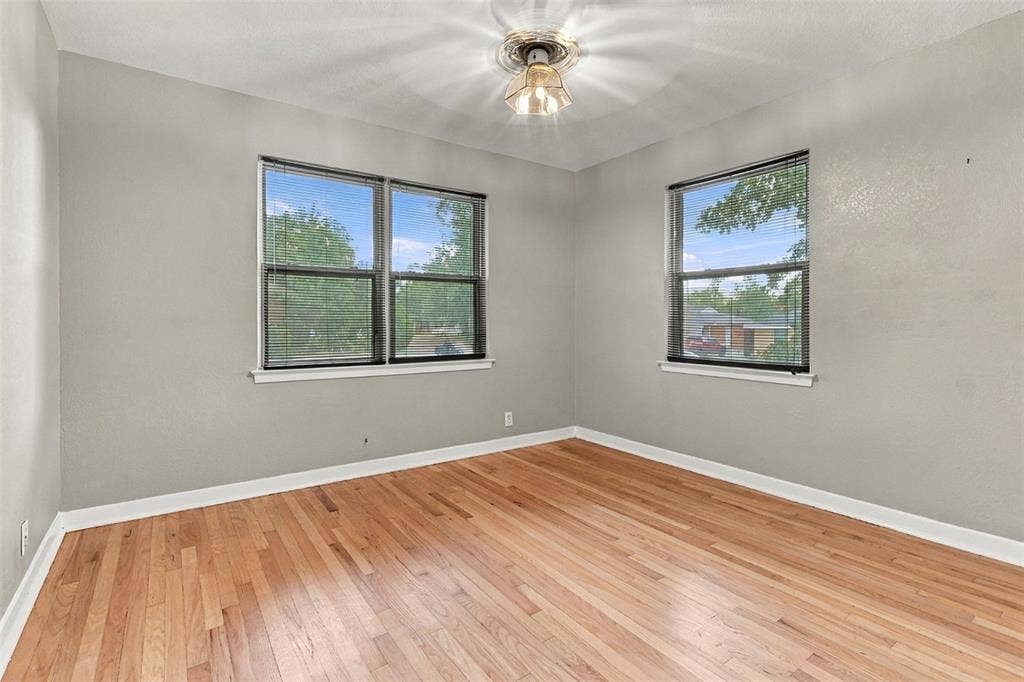 1233 Fair Oaks Drive, Irving, TX 75060 1233 Fair Oaks Drive, Irving, TX 75060
