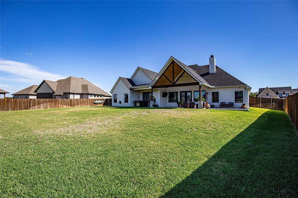 317 Champions Way, McGregor, TX 76657