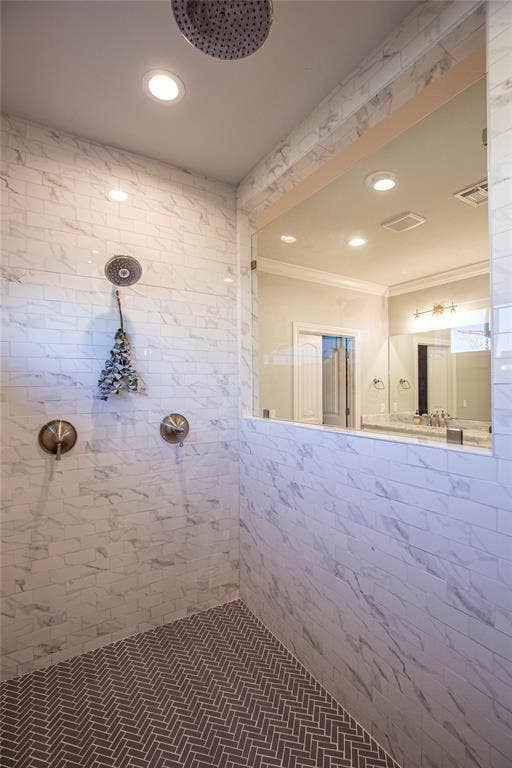 Large walk-in shower with rain head.