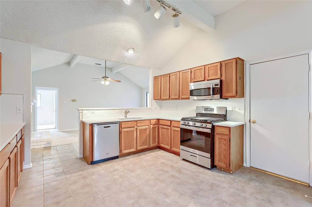 709 Bridgewater Lane, Mesquite, TX 75181 709 Bridgewater Lane, Mesquite, TX 75181