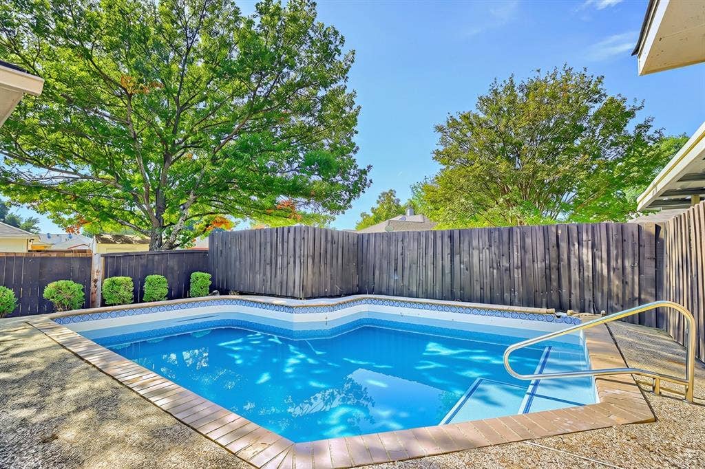 709 Bridgewater Lane, Mesquite, TX 75181 709 Bridgewater Lane, Mesquite, TX 75181